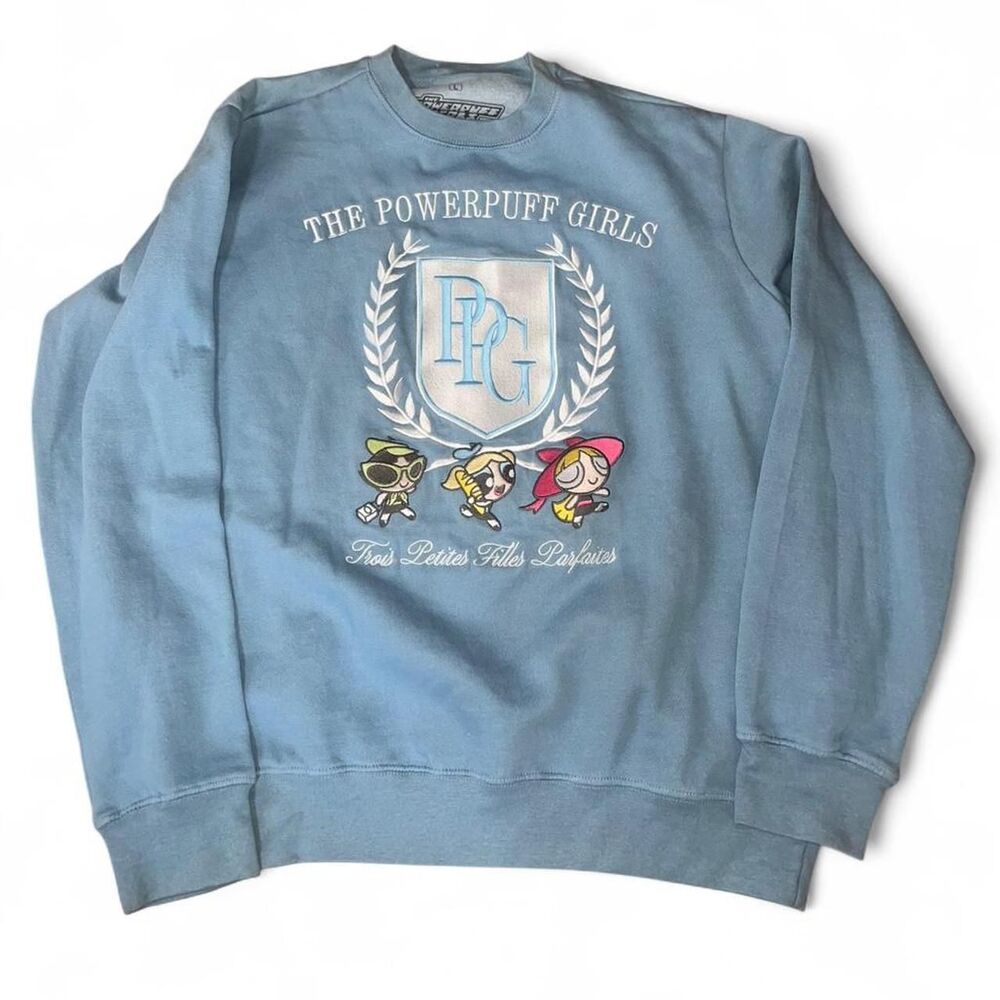 Box Lunch Power Puff Girls Woman's Sky Blue Embroidered Sweatshirt SZ L